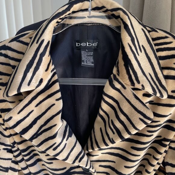 Bebe Faux Fur Tiger Stripe Beige Black Belted Coat L - Picture 2 of 11